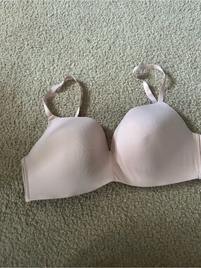 Secret Treasures Light Pink Seamless T-Shirt Bra size 40D
